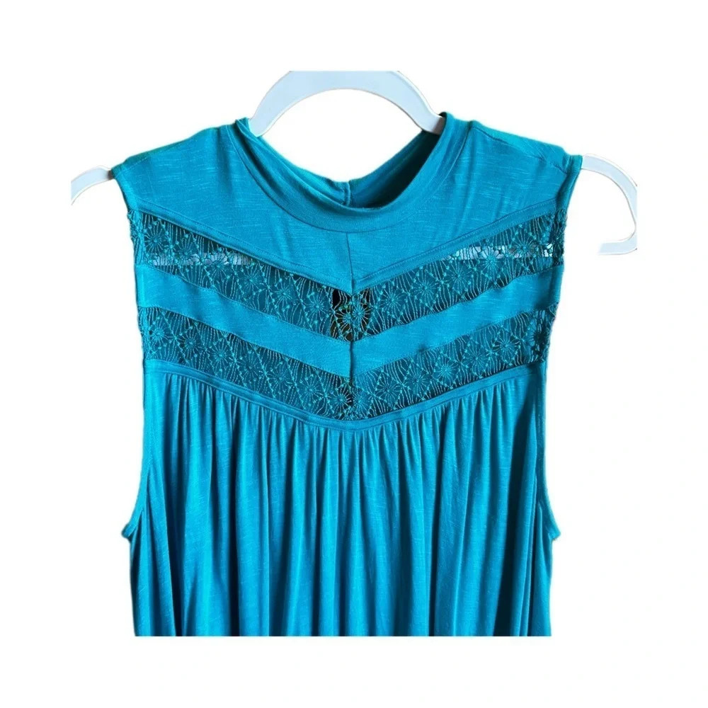 Apt. 9 Women's Large Teal Flowy Sleeveless Blouse​ - Picture 3 of 8